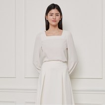 지고트 스퀘어넥 퍼프 블라우스 JN3A0BL90 233024