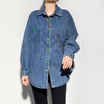 kirahosi 봄여름 여성 루즈핏 와펜 단추 긴팔 데님 셔츠 V16P29