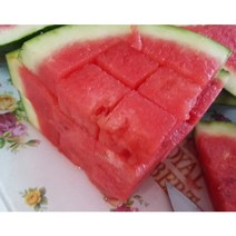 1+1 땡모반이 생각나는 높은당도 베트남산 씨드레스 큐브 수박 워터멜론 총2kg 대용량