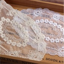 카페 거실 테이블 선반 장식 레이스 자수 타원 러그 엔틱한, 아이보리