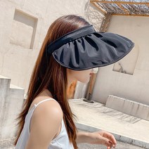 30대여성 넓은챙모자 여행 캠핑 바캉스 휴가패션