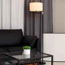 은은한베이지톤 심플 페브릭갓 장스탠드 Table 롱 LED