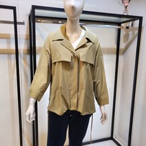 막스카라 비하인드 버튼 오픈형 점퍼 블라우스 M11QWB366