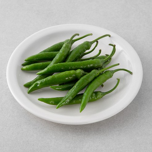 겉절이와 쌈장에 매운맛을 조금 더할 때 쓰기 좋은 국내산 청양고추입니다. - 1
