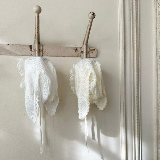 몽베베 W바니레이스보넷