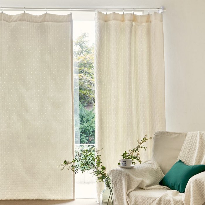 쁘리엘르 윈즈 바람막이 방한 커튼