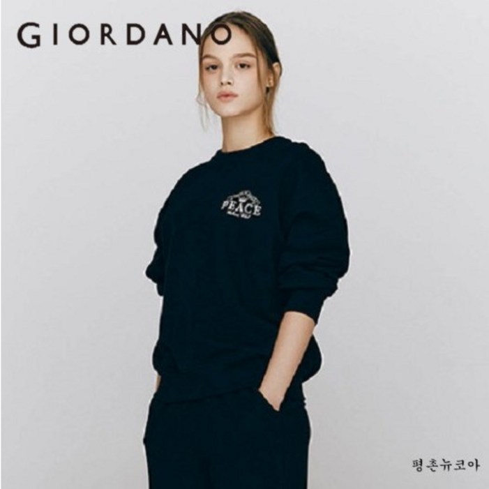 지오다노 여성 베이직 자수 맨투맨