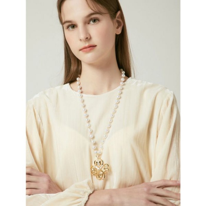 [모조에스핀] 벨벳 라운드 블라우스 CRJ224MSC026