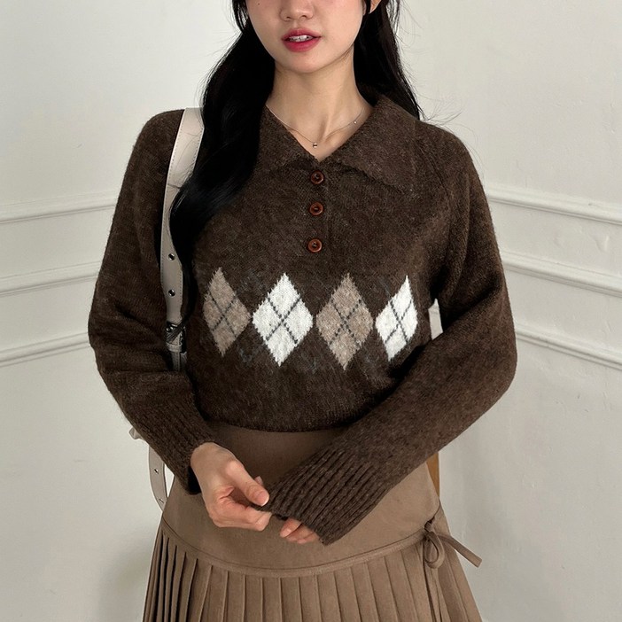 디아미뇽 캐빈 아가일 카라넥 긴팔 니트