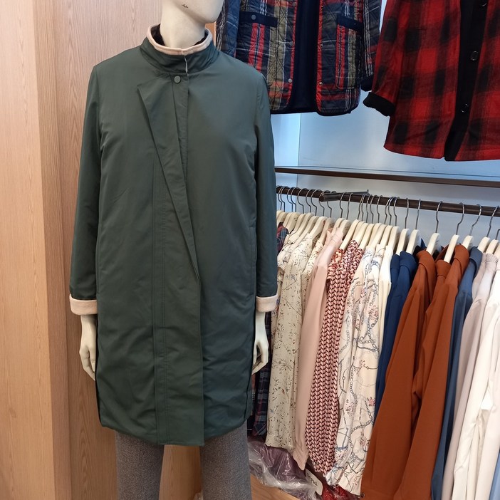 크로커다일레이디 안감 누빔처리된 간절기,,겨울초 걸치기 딱 좋은 롱패딩(싸이즈 크게 나왔어요)