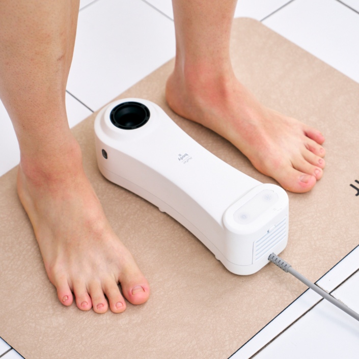 플러스에어 바디드라이어 샤워 에어 드라이기 전신건조기 몸 센서 작동식 바디2 BODY2, 화이트