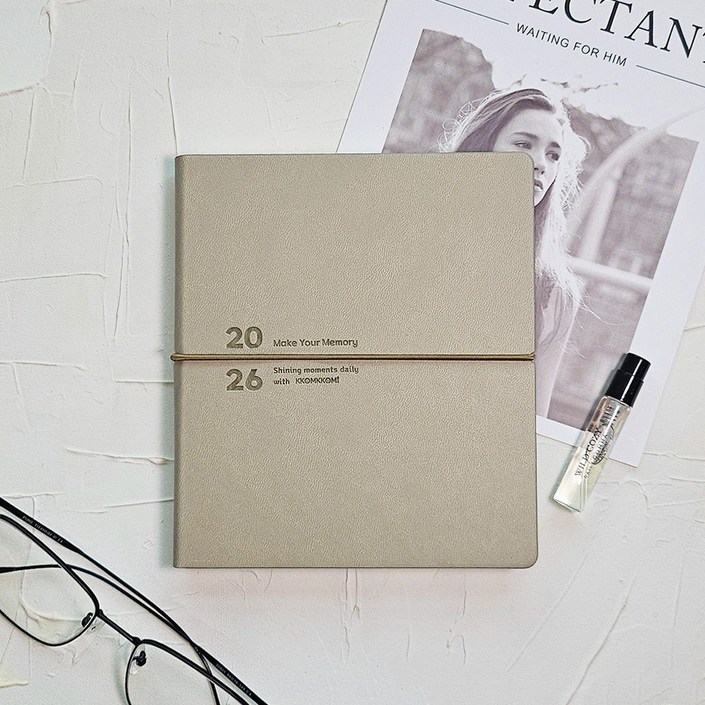 꼼꼬미 2026 모먼트 스퀘어 업무용 회사 가죽 소량 대량 주문 제작 다이어리, 모던 베이지