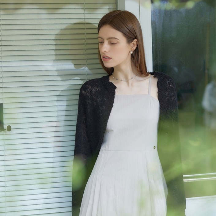 어다울 Square neck pintuck sleeveless long dress khaki 어다울 Square neck pintuck sleeveless long dress khaki