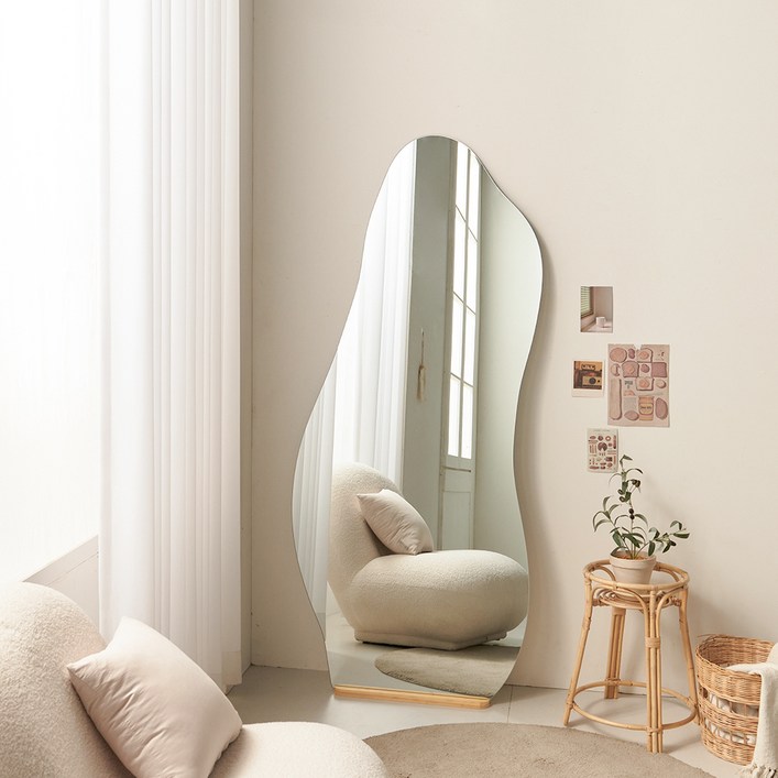 파로마 니나 비정형 노프레임 전신거울 800 + 받침대 방문설치