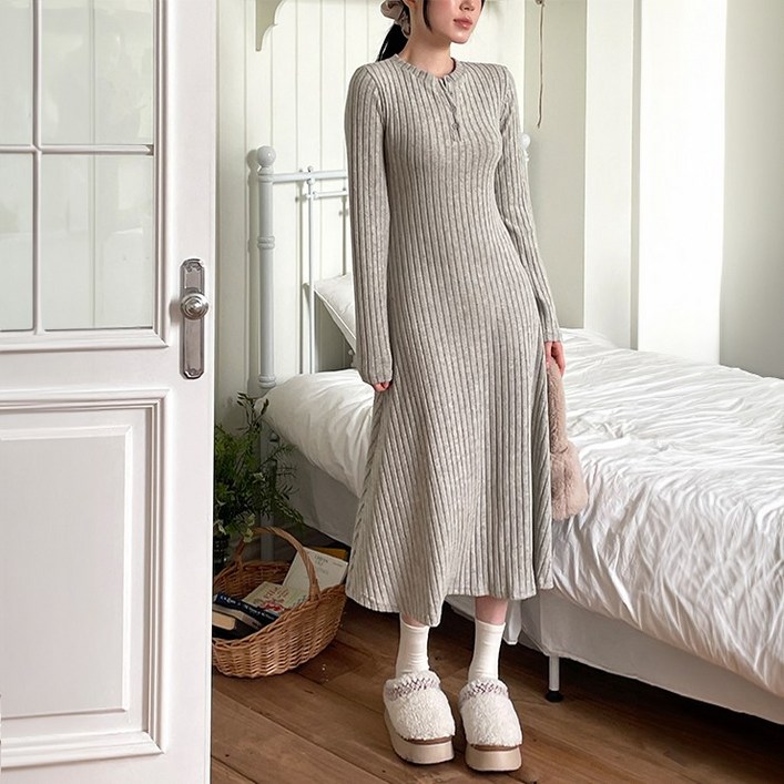 마쿠쿠 라운드넥 단추 골지 슬림 긴팔 여성 A라인 롱 니트 원피스