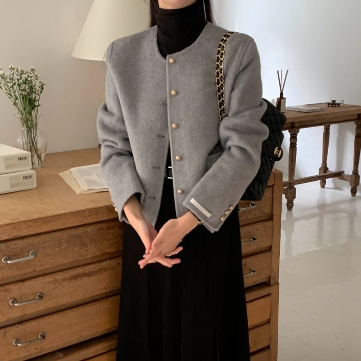 루어스룸 피넛 노카라 골드버튼 하객룩 숏코트 가디건 핸드메이드코트2color