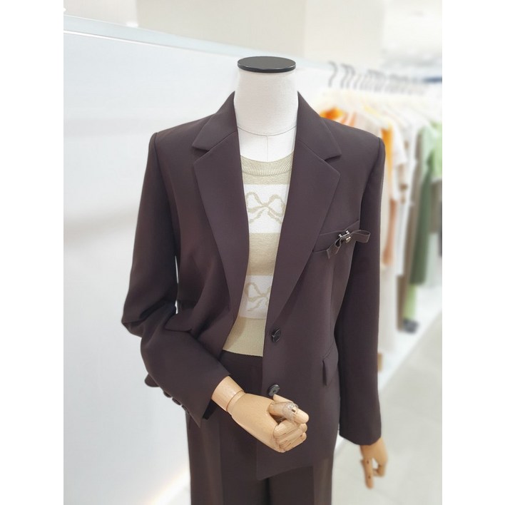 잇미샤 브로치 포인트 셋업 싱글 자켓 ITO9BJK200