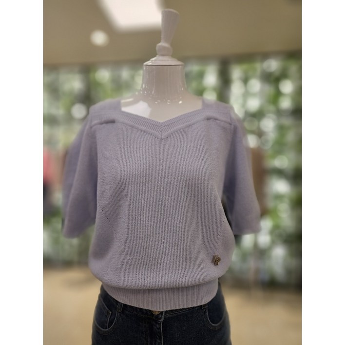 듀엘 DEWE 하트넥 풀오버 D242KSK043 NC일산