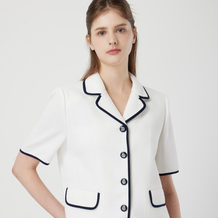 [AK플라자] [씨씨콜렉트] 하프슬리브 배색 트리밍 크롭 자켓_C252MSF037