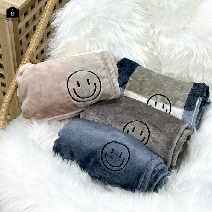 HOME DECO 스마일 극세사 무릎담요