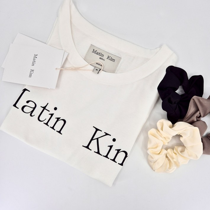 국내매장판 MATIN KIM LOGO GROP TOP 마뗑킴 로고 크롭 탑  BRANX 헤어스크런치