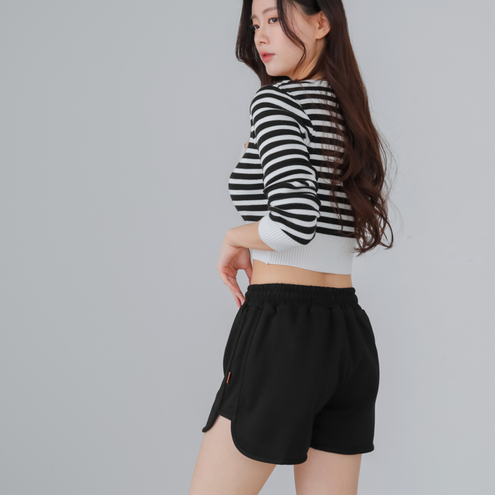 대즐 돌핀 트임 반바지 트레이닝 숏팬츠 대즐 돌핀 트임 반바지 트레이닝 숏팬츠
