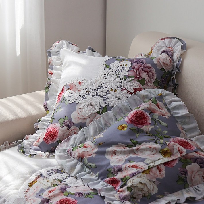 보타닉 플라워 자수 프릴 거실 쇼파 사각쿠션 겸 방석, 그레이