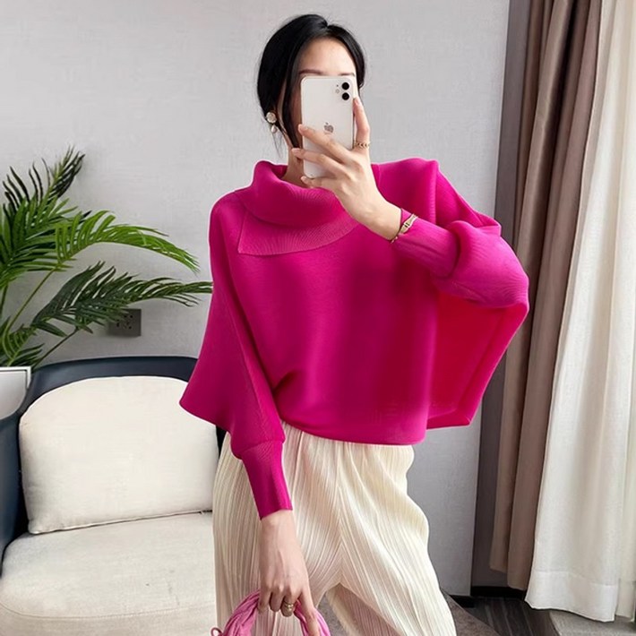 [PLEATS] 볼륨넥 가오리핏 플리츠 블라우스