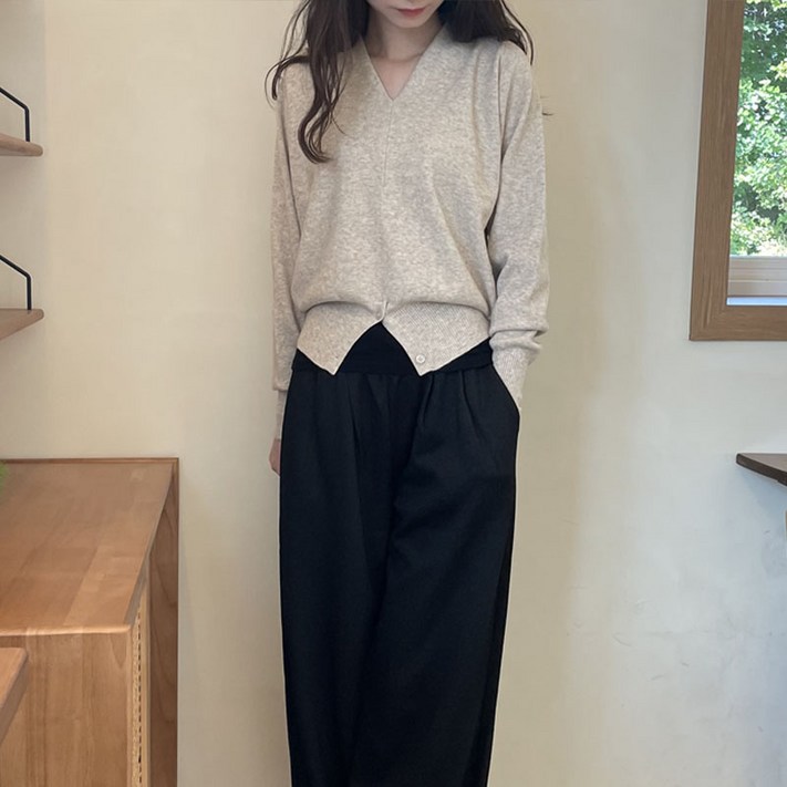 유스몰 여성 고급 원단 V넥 니트티