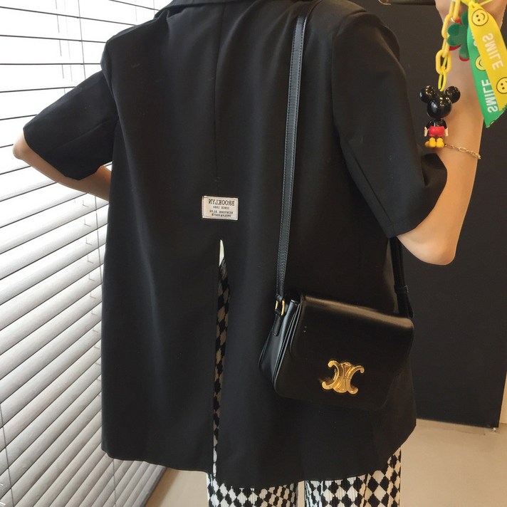 미니패치 뒷트임 어깨패드 찰랑 여름 반팔자켓 2color