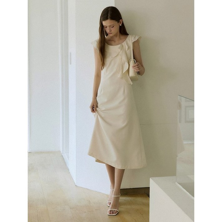 ADAUL Wave ruffle line long dress ivory 1073767