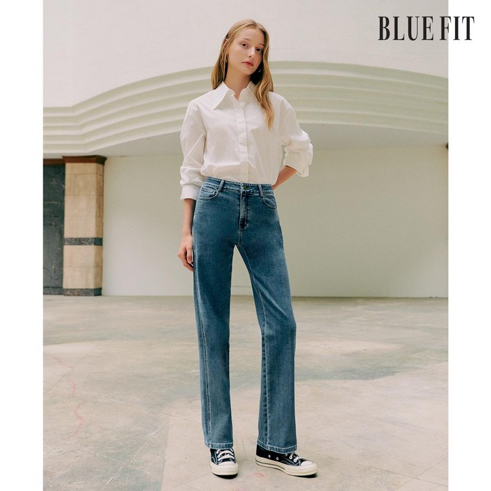 런칭가 89,900원 블루핏 NEW 스트레이트핏 데님 3종 여성 런칭가 89,900원 블루핏 NEW 스트레이트핏 데님 3종 여성
