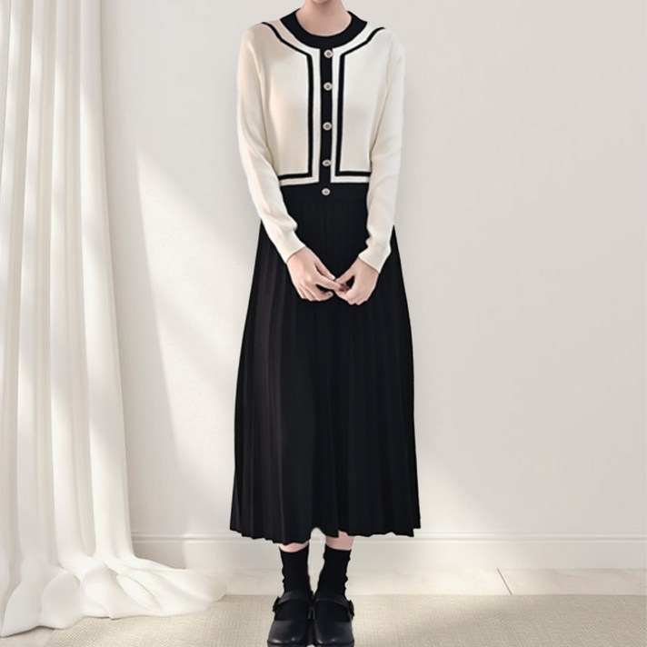 클레이스 니트 배색 플리츠 롱원피스