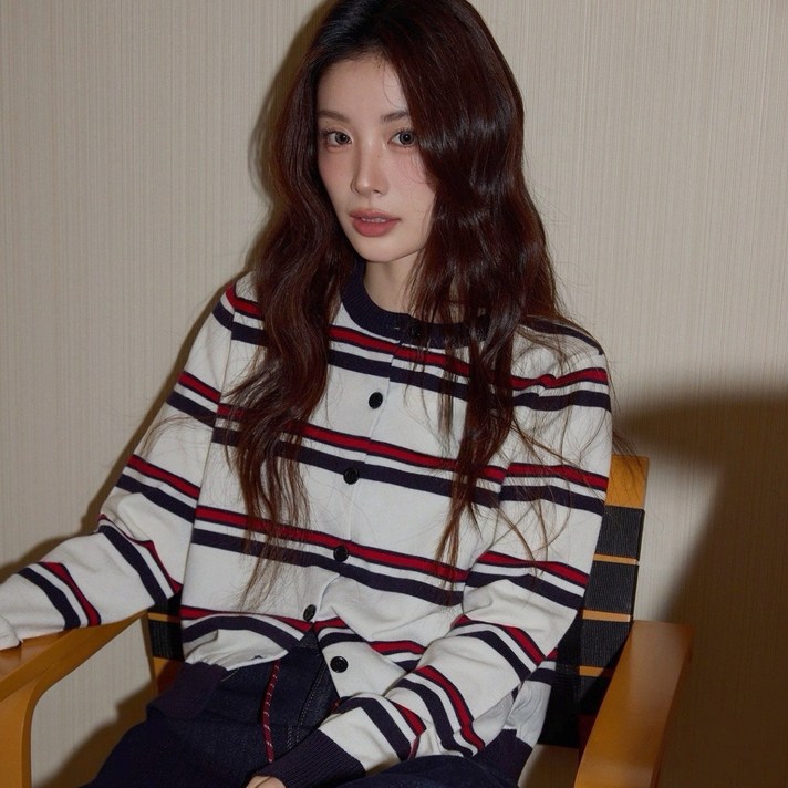 샤일리 여성 배색 스트라이프 단가라 니트 가디건