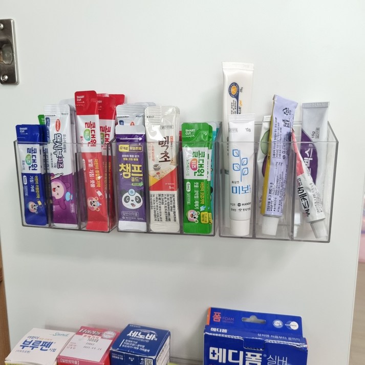 띵크홈 접착식 투명 3칸 수납함 무타공 부착식, 4개, 칸막이형