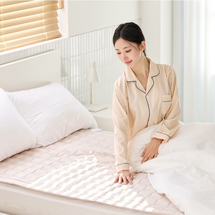 한일의료기 26년형 전자파없는 탄소 카본 원적외선 전기장판, 베이지, 싱글/슈퍼싱글