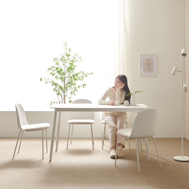 다이닝테이블 보니애가구 나탈리 포세린 세라믹 식탁 + 의자 4p 세트 4인용 방문설치