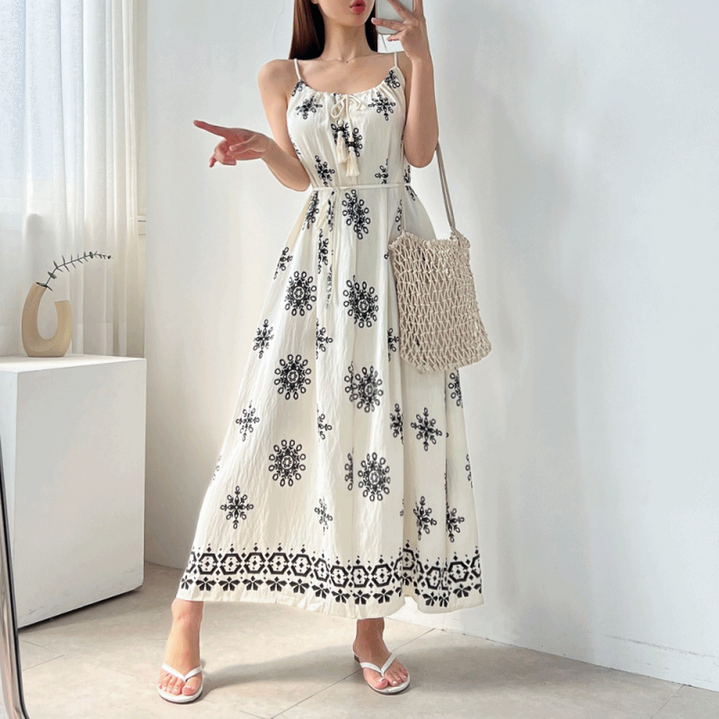 당일출고 (허리끈 ~88) 에스닉 페이즐리 테슬 바캉스 휴양지 끈 나시 맥시 롱 원피스 3color