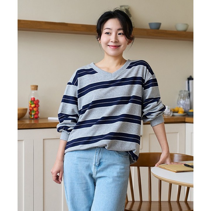[메리브] 여성 몰펀단가라맨투맨 봄가을 면 쮸리 스트라이프 브이넥 맨투맨 루즈핏 여자티셔츠 2color