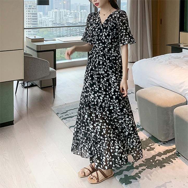 별숲 블랙 하트패턴 롱원피스 별숲 블랙 하트패턴 롱원피스