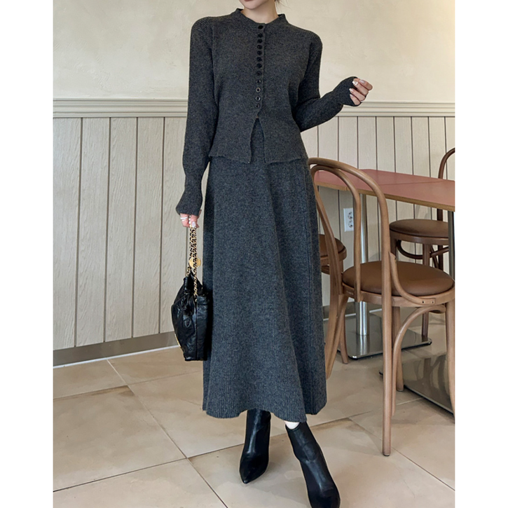 체인지쉬(change she) 여성 프렌치 골지 단추 포인트 라운드 니트 +플레어 니트 롱 스커트 상하세트